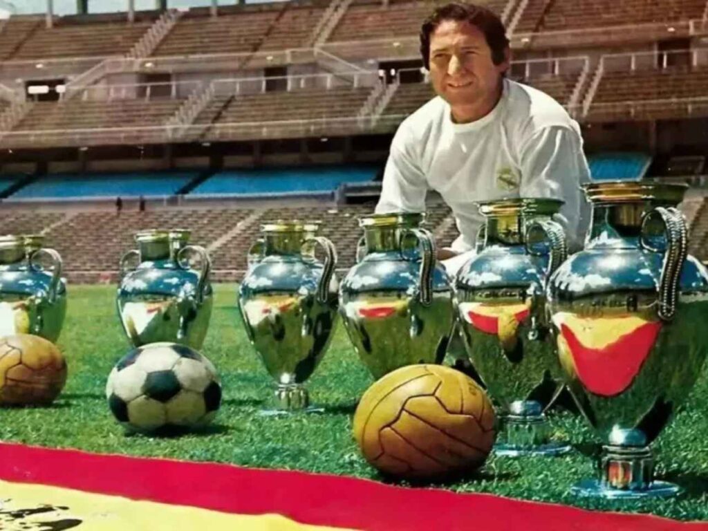 Huyền thoại Paco Gento (Real Madrid) đang nắm giữ kỷ lục 6 lần vô địch C1